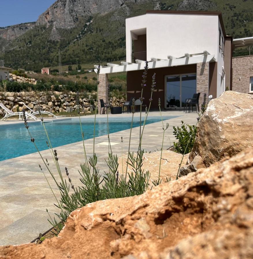 Villa Miro, Stupenda Villa Con Piscina Privata 카스텔라마레델골포 외부 사진